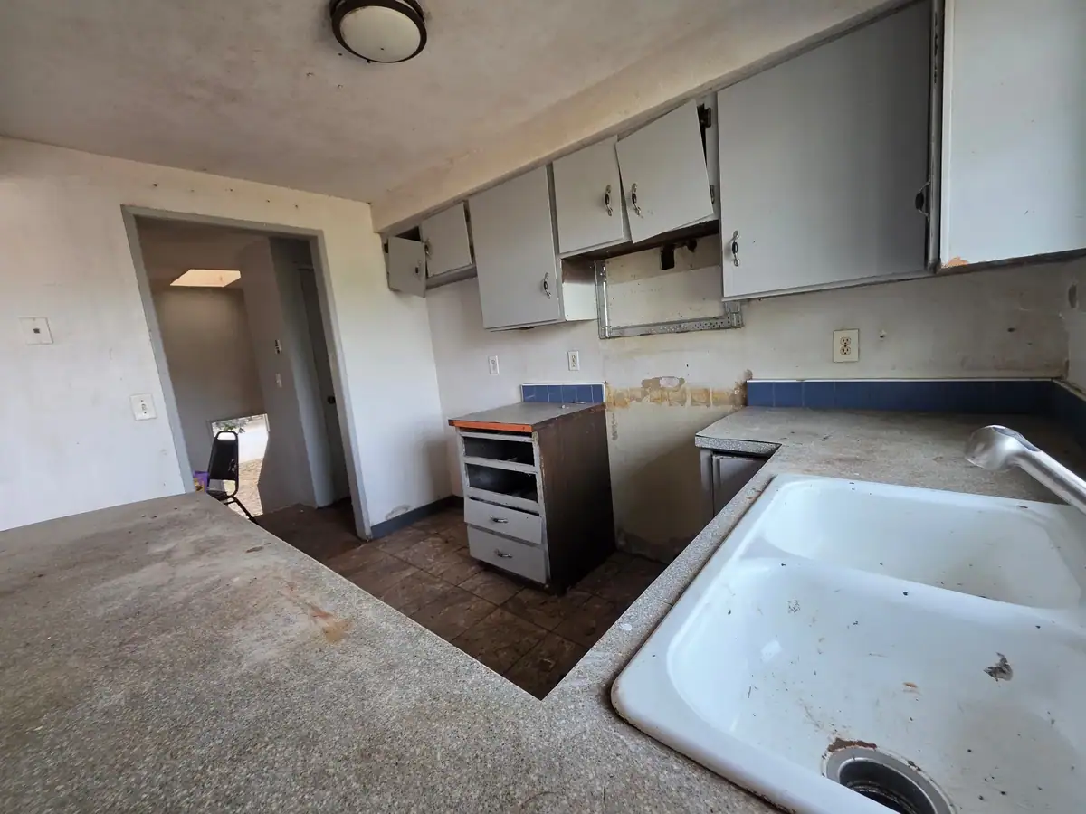 Kitchen angle